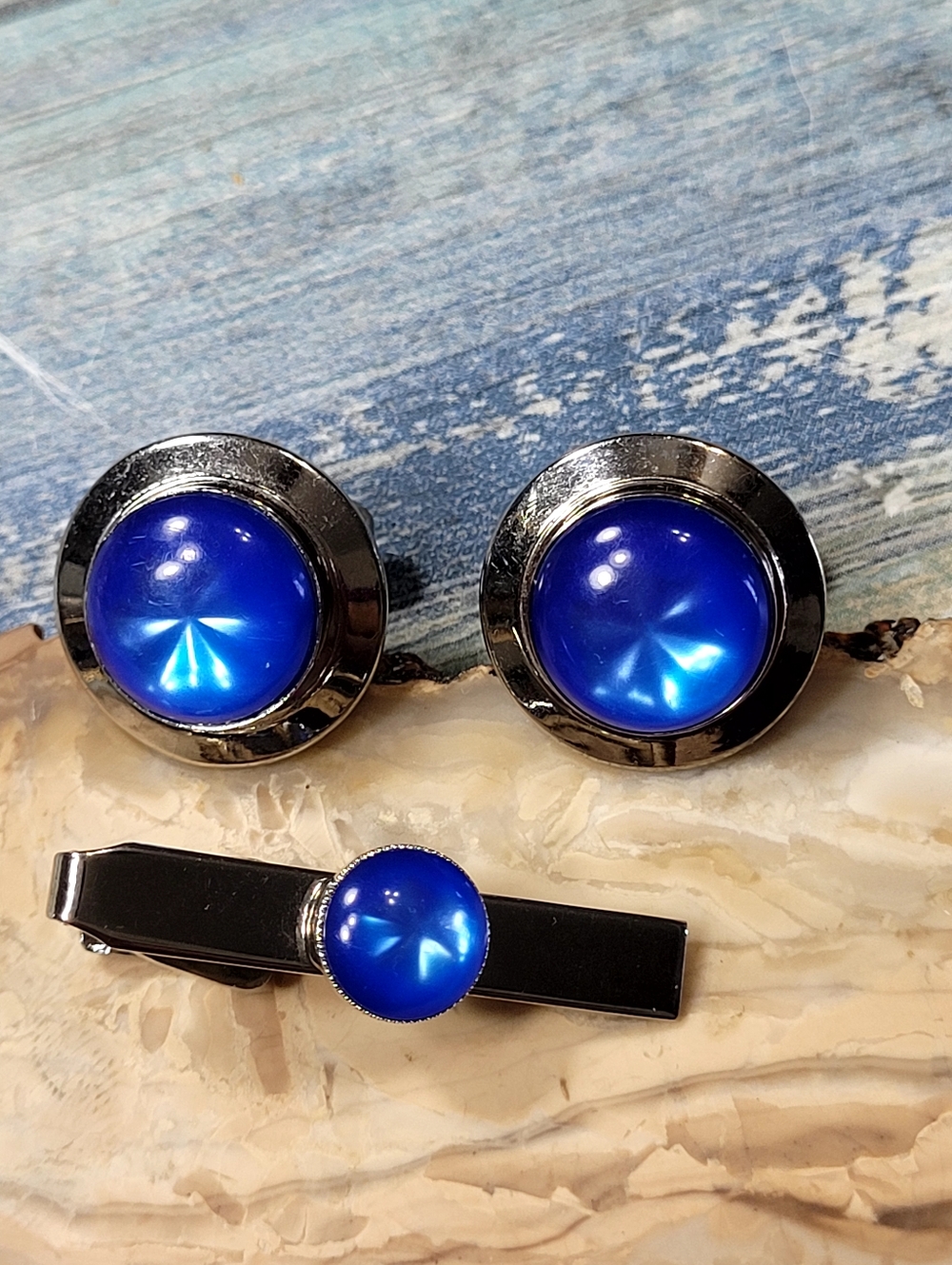 Blue Cufflink and Tie Bar Set - Classic Round Design